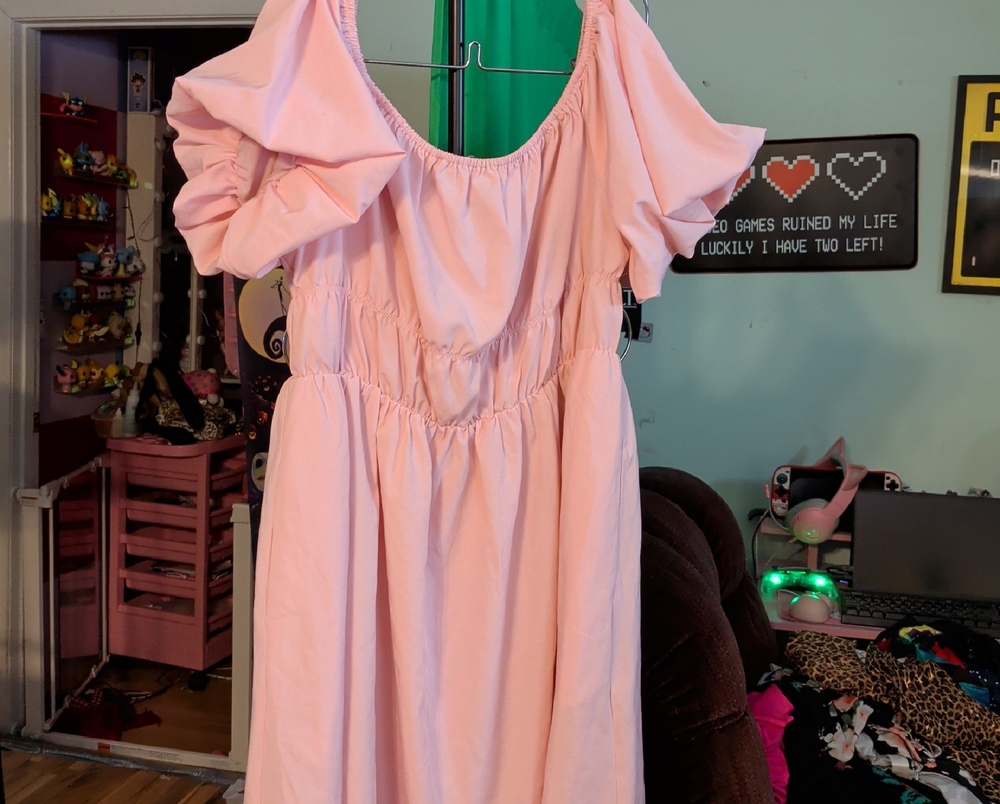Elegant Pink Midi Dress